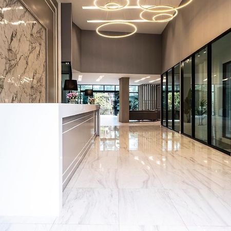 The Airport Courtyard Suvarnabhumi Airport Bangkok Bagian luar foto Interior of the hotel